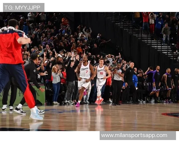 快船首胜NBA杯压哨绝杀比尔与小卡激情庆祝瞬间回顾