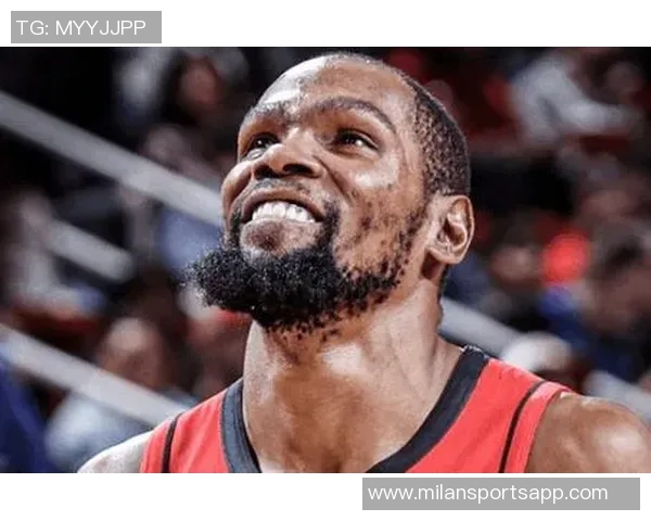 杜兰特本赛季首度斩获35分5助攻5三分创生涯第21次辉煌表现