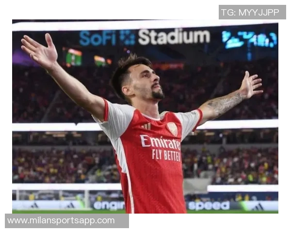 维埃拉盛赞阿森纳实力提升直言球队有望争夺英超冠军