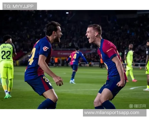 亚马尔德比战前一天积极训练奥尔莫恢复状态随队合练